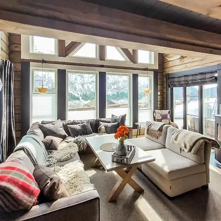 5 Bedroom Gorgeous In *