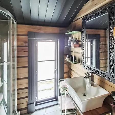 5 Bedroom Gorgeous In Holiday home Vossestrand